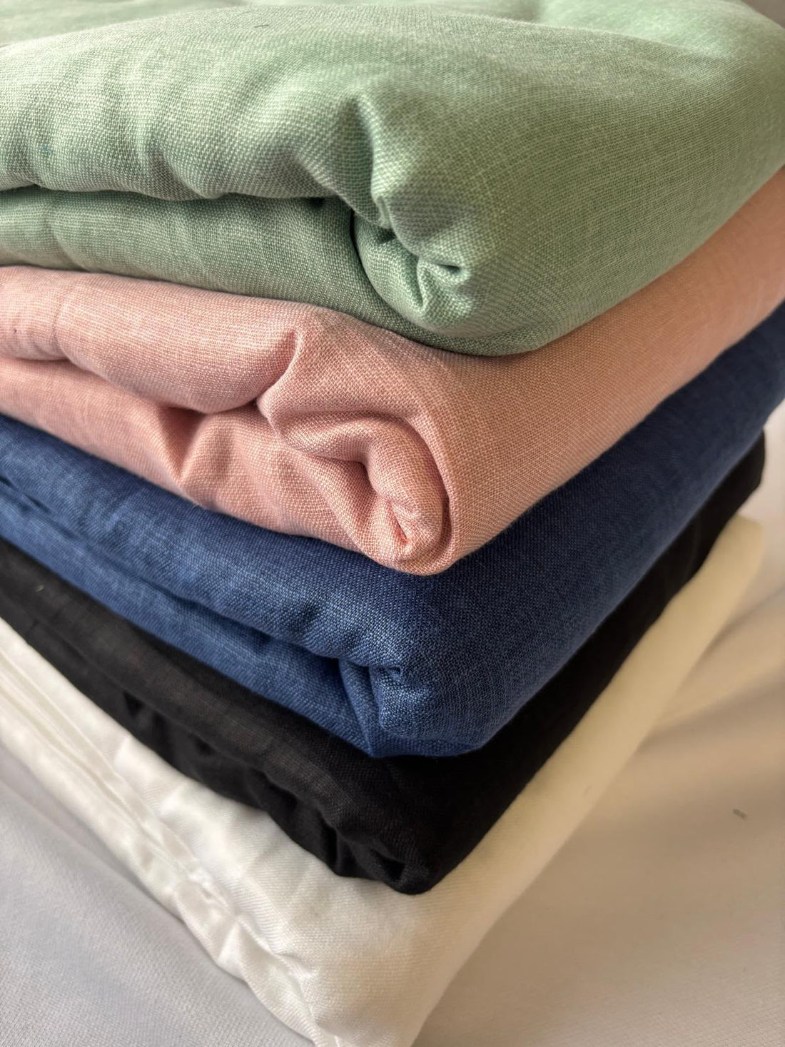 Black Poly-Linen Blend Fabric - Vératex Fabrics
